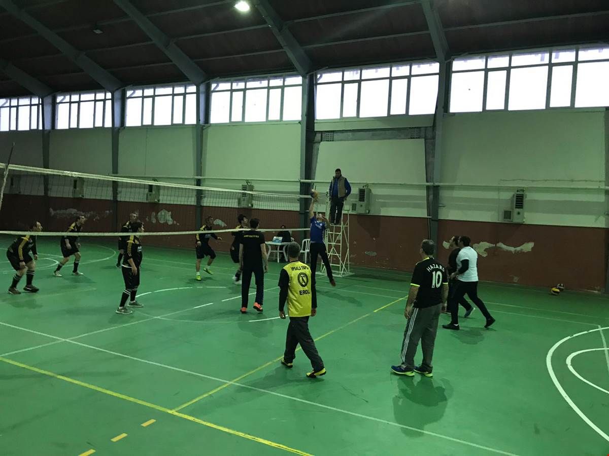 Voleybol Turnuvası Başladı