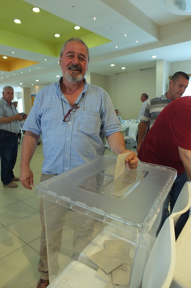 Demokrat Parti İlçe Başkanlığına Hakan Selvi Yeniden Seçildi.