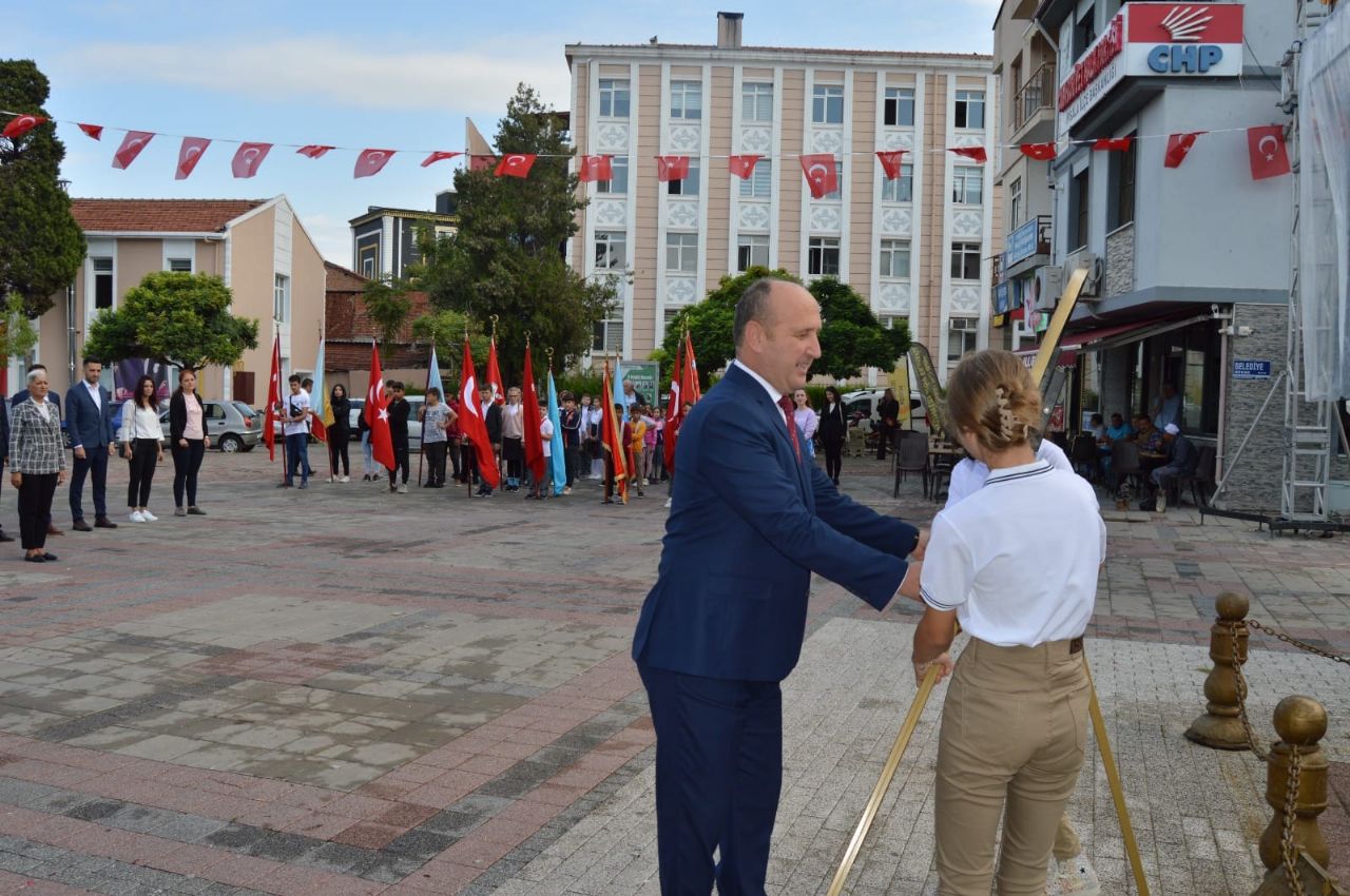 Öğrenciler Sınıfları Doldurdu