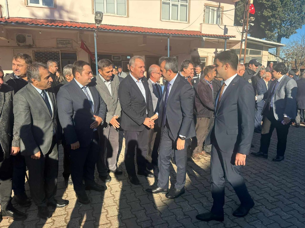 Vali Sezer, İpsala’da Ziyaretlerde Bulundu.