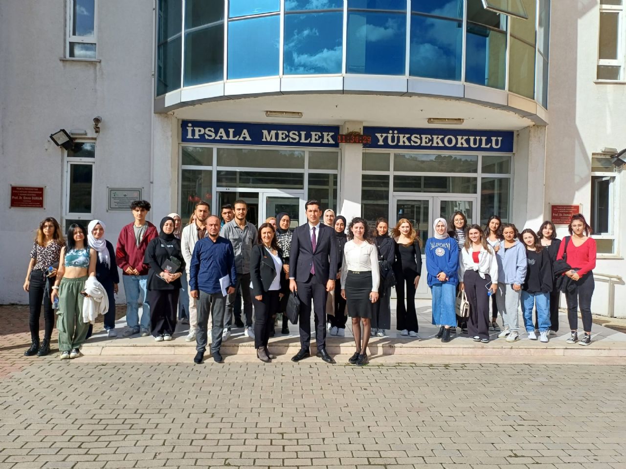 İMYO’da Kariyer Günleri Semineri Verildi.