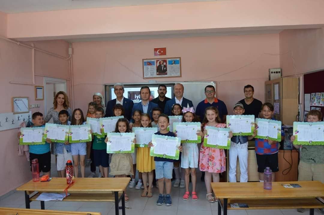 İpsala'da 2786 Öğrenci Karne Aldı 