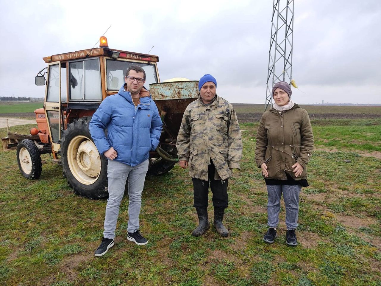 İpsala’da Meralar Gübreleniyor   