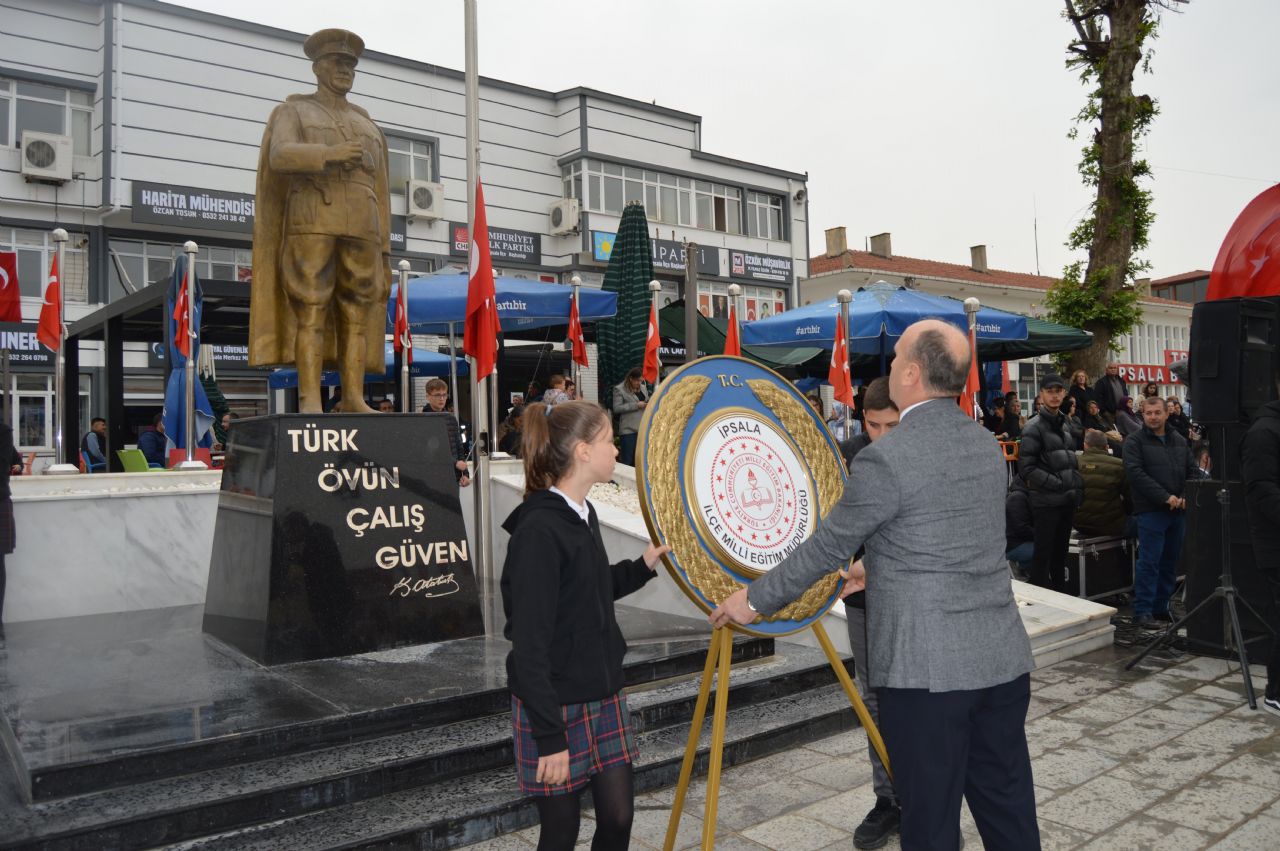 Bayram Coşkusuna Yağmur Engeli…