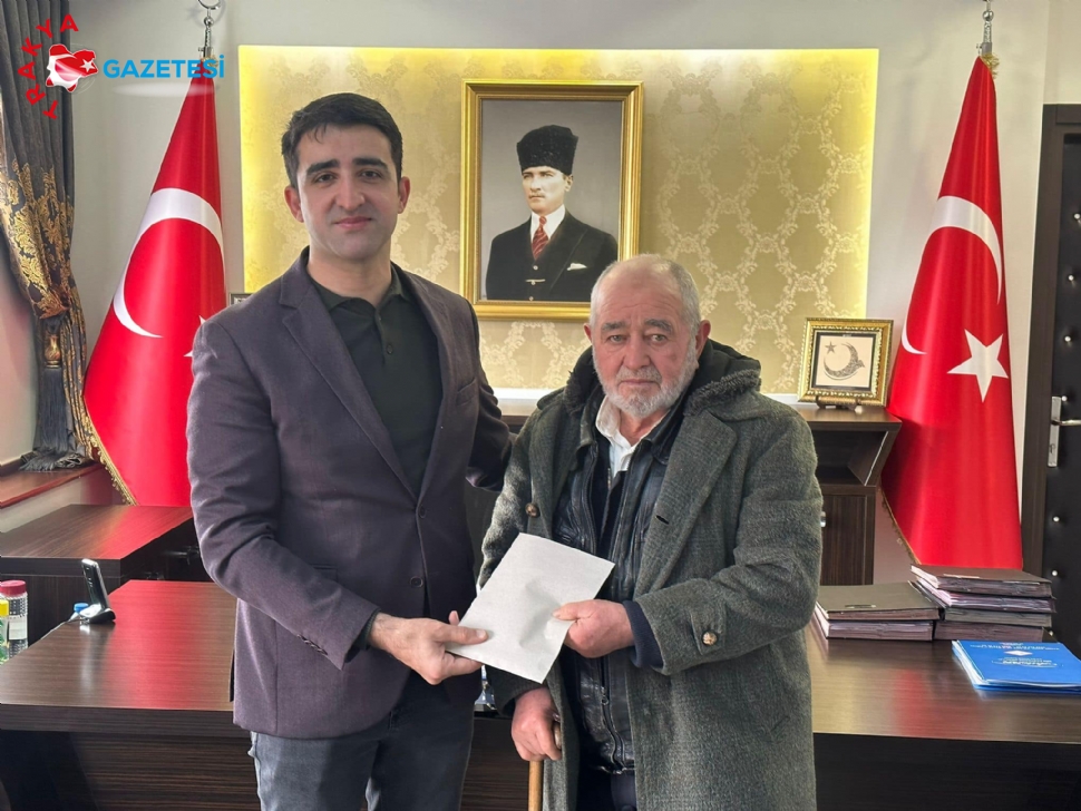 Selim Amca Umre Parasını Bağışladı