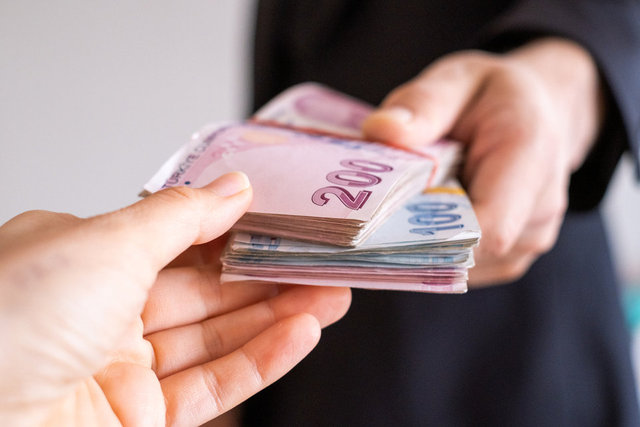 Esnaflara 100 Bin TL Kredi Desteği Başlıyor.