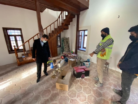 Tadilattaki Camiyi İncelediler.